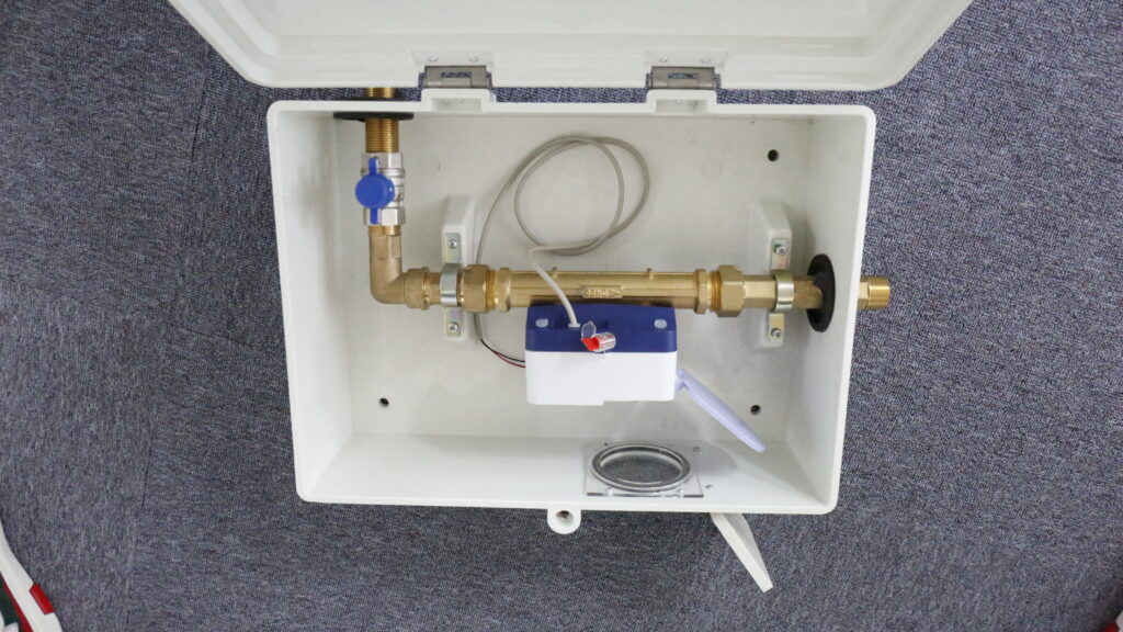 L315 Plastic Water Meter Box with viewing window